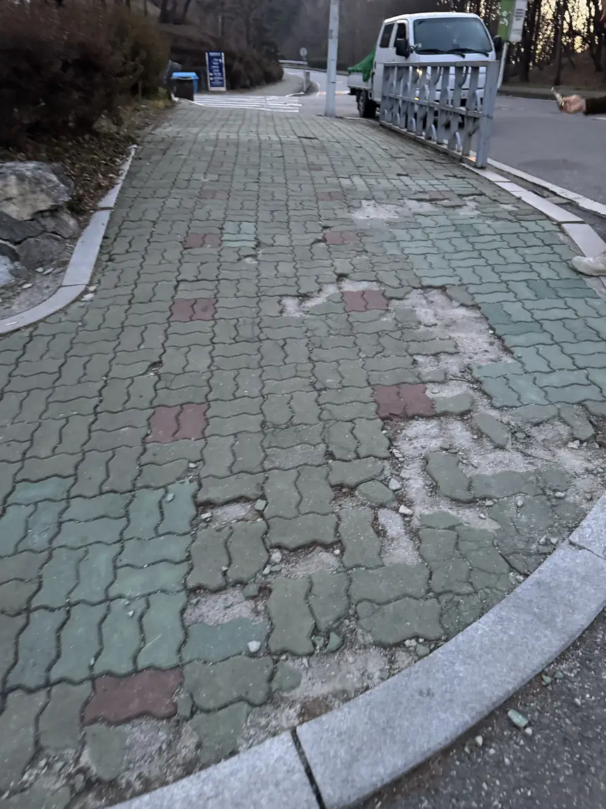 침하 구간 블록 정비 – 보도블록시공 현장 8